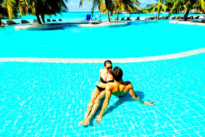 Holiday Inn Resort Kandooma-Swimming Pool